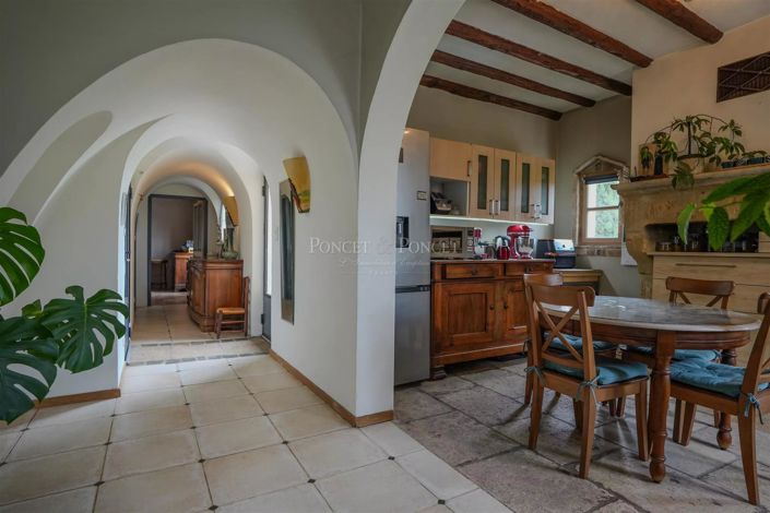 Image No.3-4 Bed House for sale