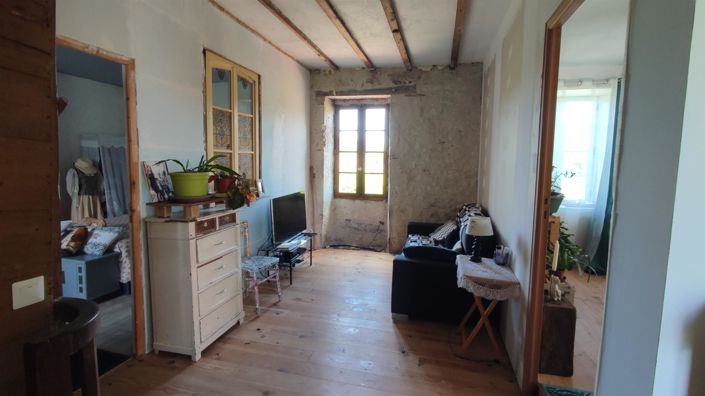 Image No.11-3 Bed House for sale