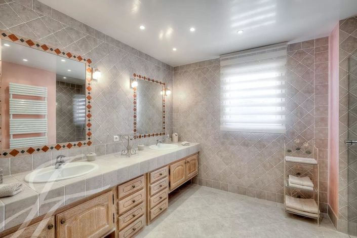 Image No.10-Maison de 5 chambres à vendre à Valbonne