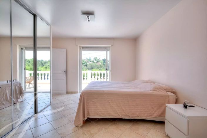 Image No.12-Maison de 5 chambres à vendre à Valbonne