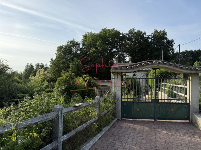Image No.1-2 Bed House for sale