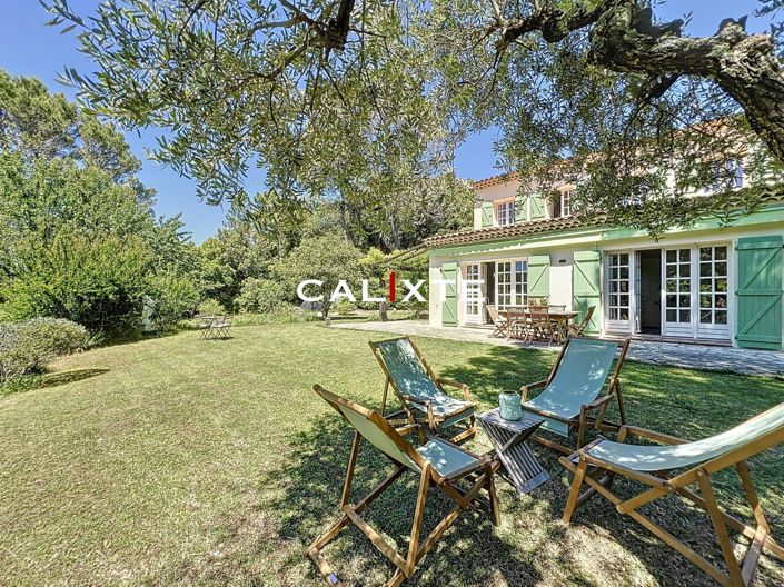 Image No.1-5 Bed House for sale