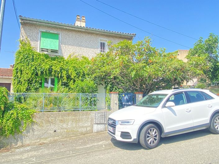 Image No.1-3 Bed House for sale