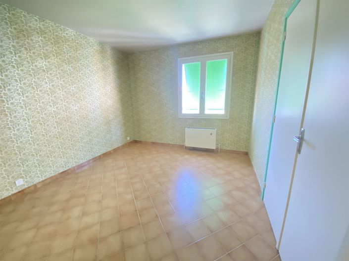 Image No.11-3 Bed House for sale