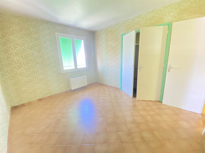 Image No.13-3 Bed House for sale