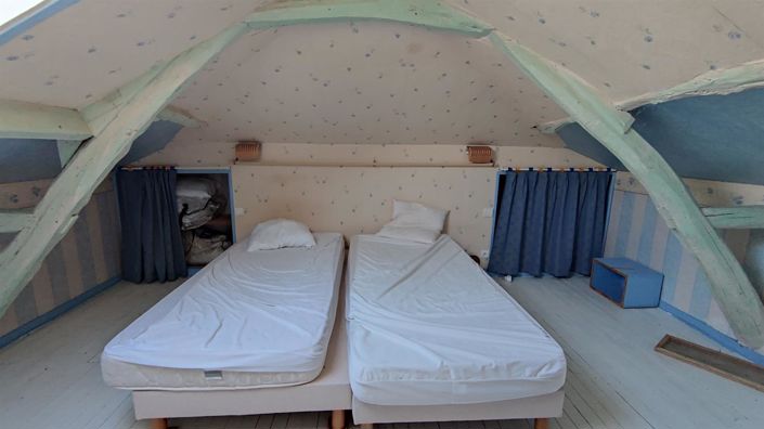 Image No.17-3 Bed House for sale