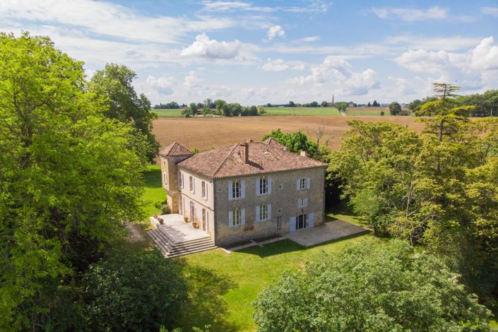 Image No.2-4 Bed House for sale