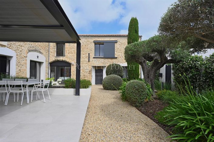 Image No.1-3 Bed House for sale
