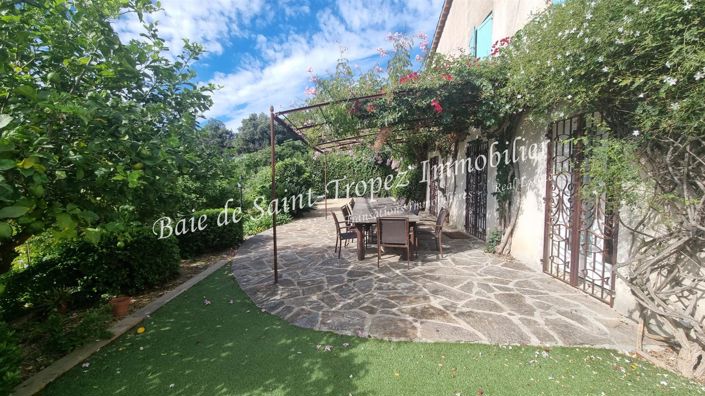 Image No.5-5 Bed House for sale