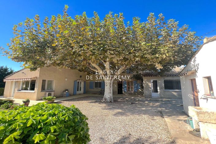 Image No.2-Maison de 6 chambres à vendre à Beaucaire