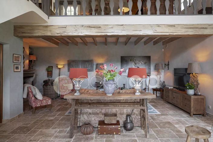 Image No.14-6 Bed House for sale