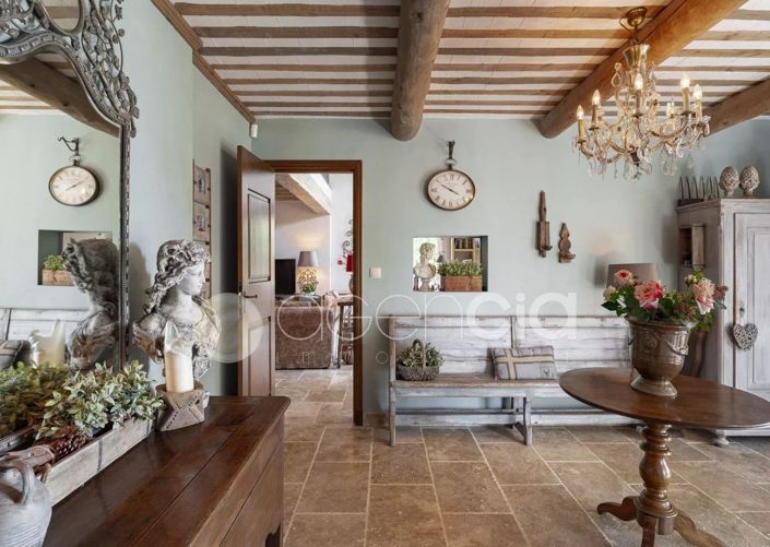 Image No.17-6 Bed House for sale