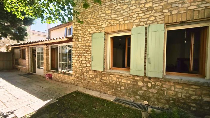 Image No.1-4 Bed House for sale