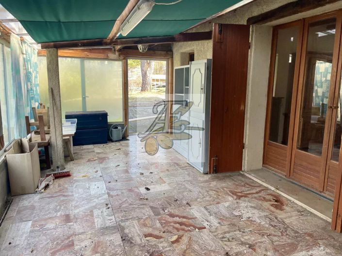 Image No.21-3 Bed House for sale