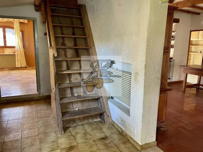 Image No.24-3 Bed House for sale