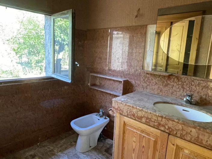 Image No.34-3 Bed House for sale