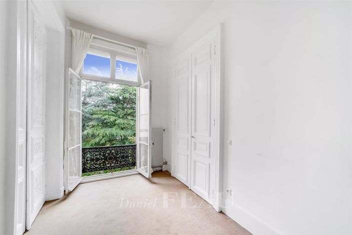 Image No.12-3 Bed Apartment for sale