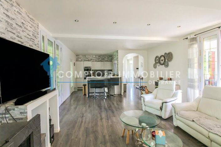 Image No.3-5 Bed House for sale