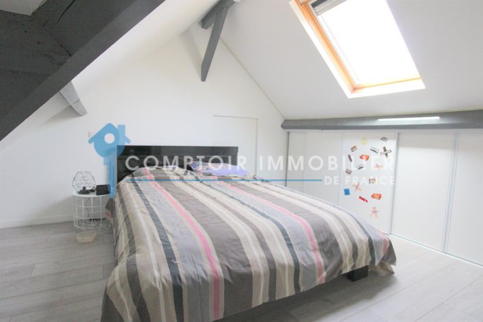 Image No.6-5 Bed House for sale