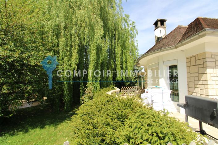 Image No.8-5 Bed House for sale