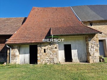 1 - Rougemont, House