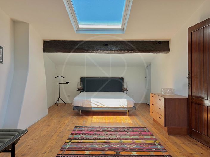 Image No.12-2 Bed House for sale