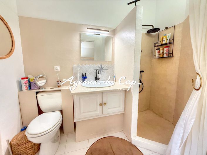 Image No.14-4 Bed House for sale