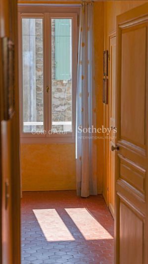 Image No.18-3 Bed Apartment for sale