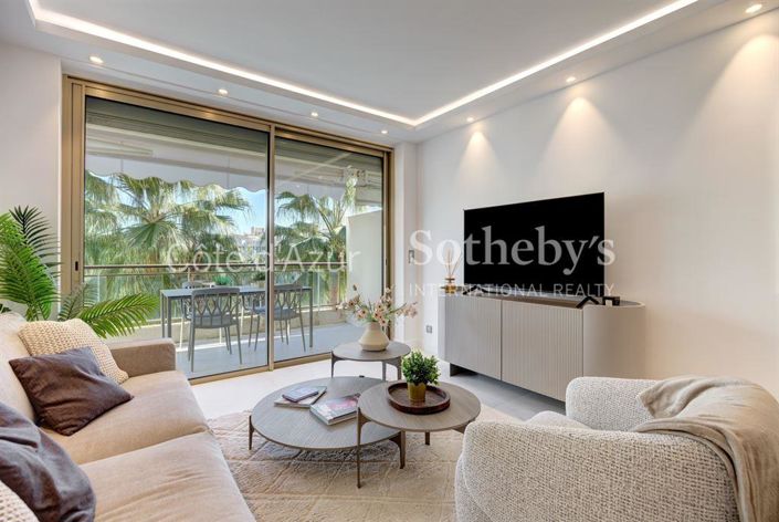 Image No.2-Appartement de 2 chambres à vendre à Cannes