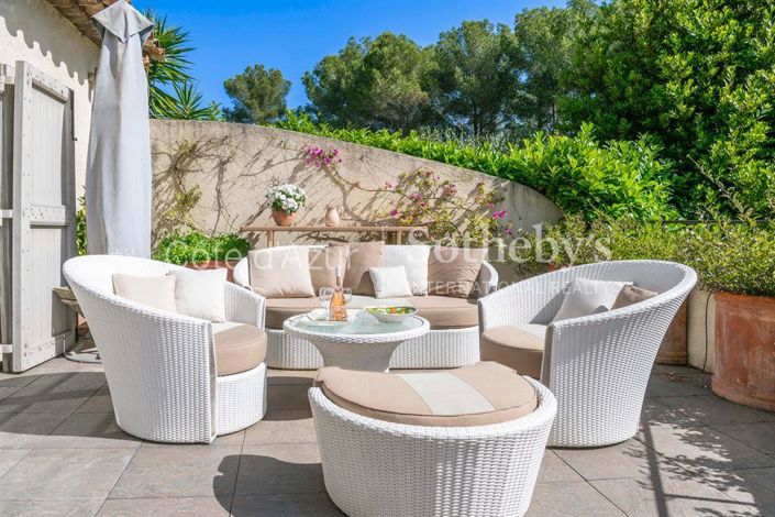 Image No.6-3 Bed Property for sale