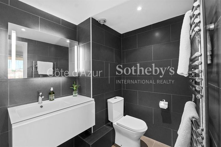 Image No.17-3 Bed Apartment for sale