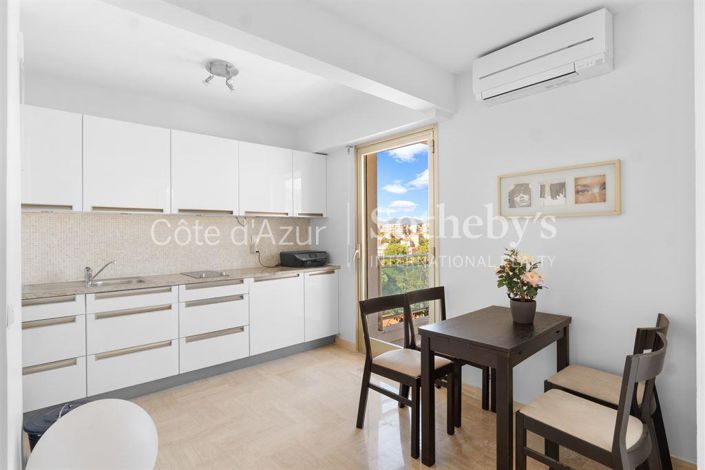 Image No.18-3 Bed Apartment for sale