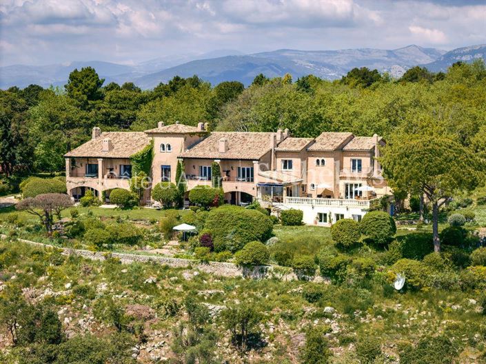 Image No.1-Propriété de 21 chambres à vendre à Cabris