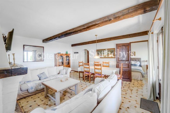 Image No.19-21 Bed Property for sale