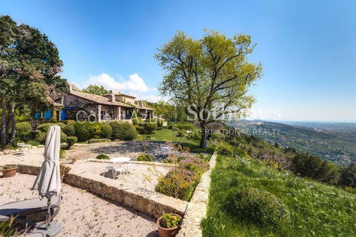 Image No.9-21 Bed Property for sale