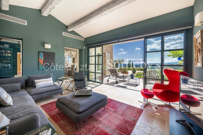 Image No.13-5 Bed House for sale