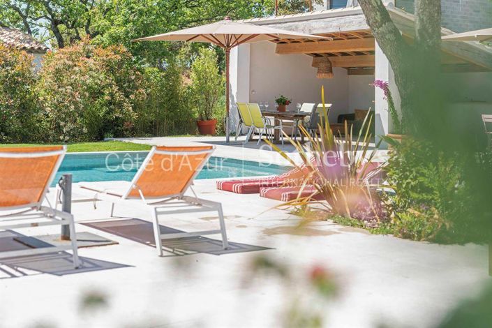 Image No.3-Propriété de 6 chambres à vendre à Grimaud