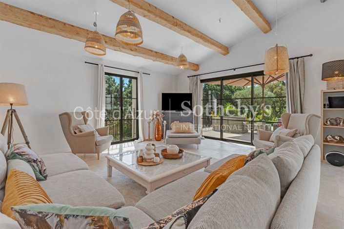 Image No.5-Propriété de 6 chambres à vendre à Grimaud