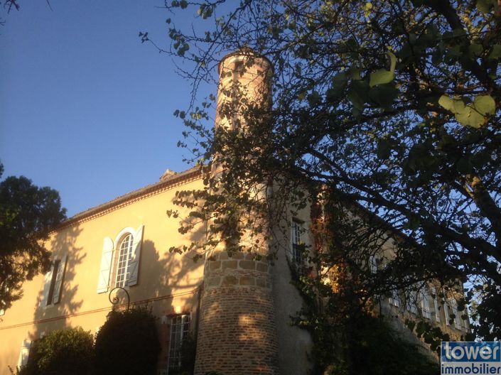 Image No.1-8 Bed House for sale