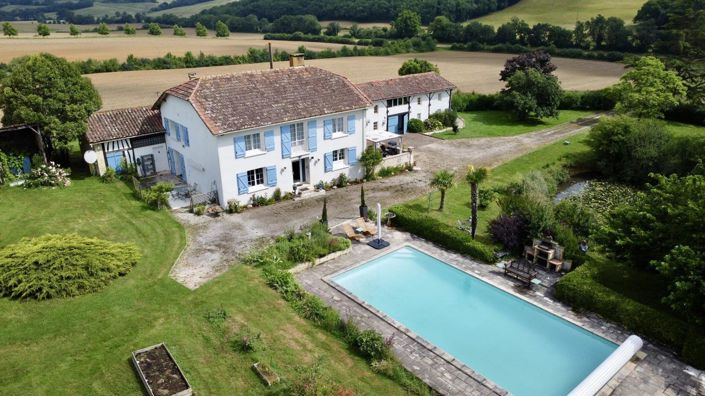 Image No.1-4 Bed House for sale