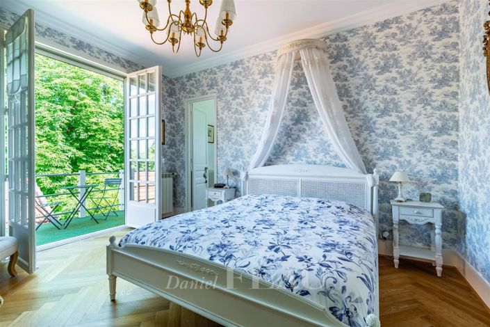 Image No.11-House for sale