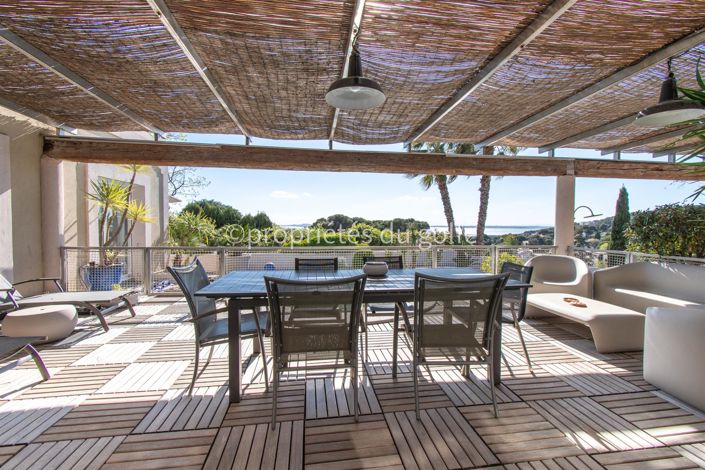 Image No.10-6 Bed House for sale