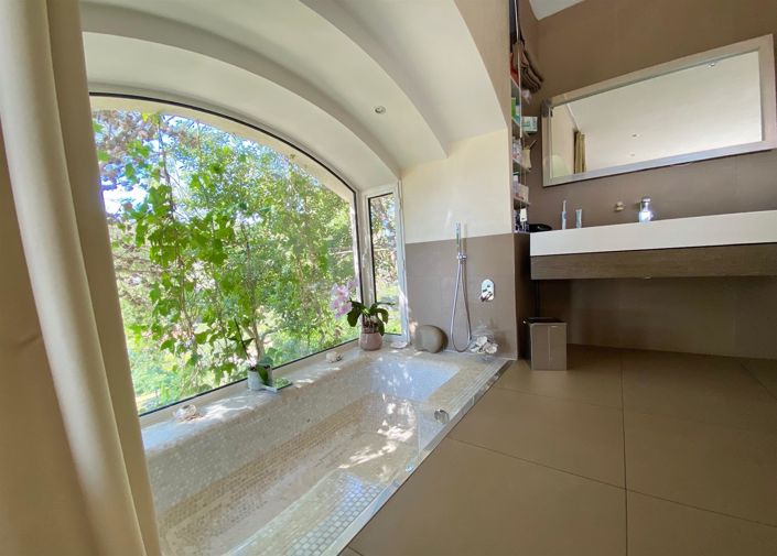 Image No.13-6 Bed House for sale