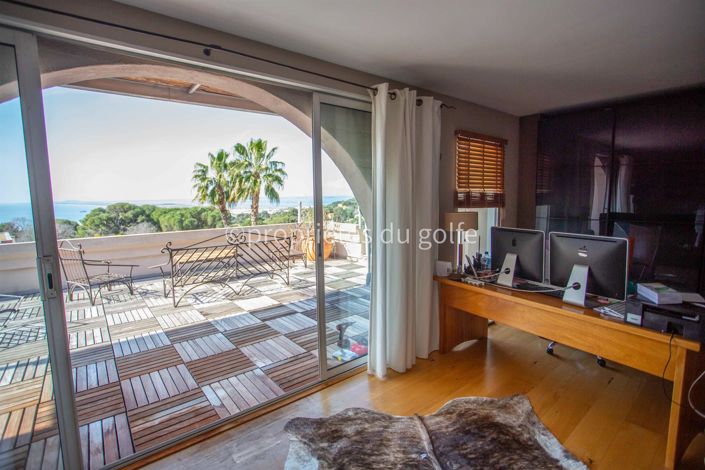 Image No.15-6 Bed House for sale