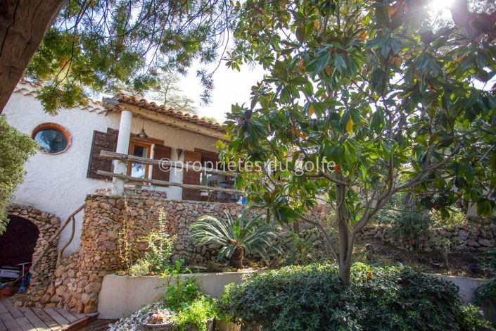 Image No.21-6 Bed House for sale