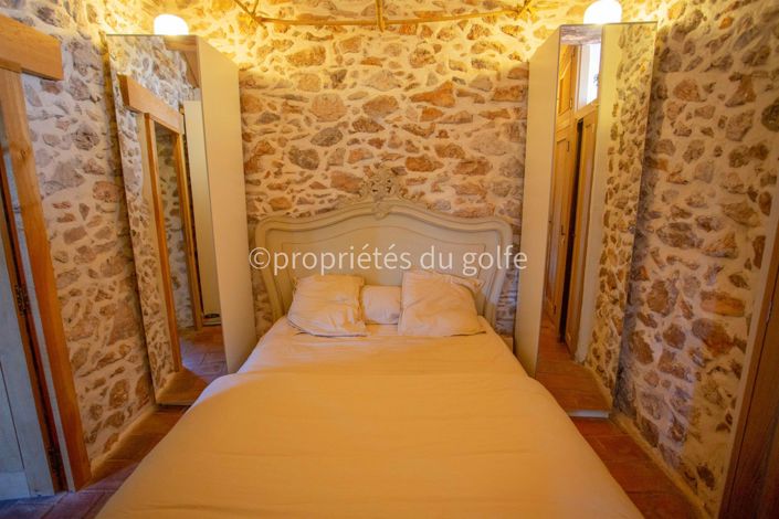 Image No.23-6 Bed House for sale