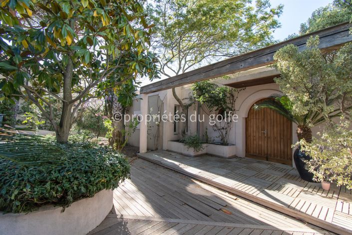 Image No.3-6 Bed House for sale