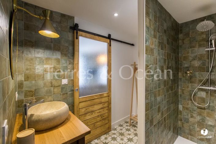 Image No.11-8 Bed House for sale