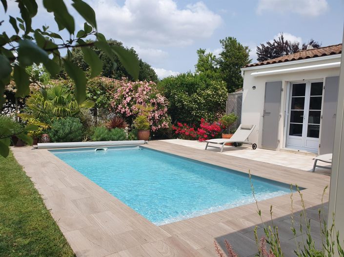 Image No.2-4 Bed House for sale