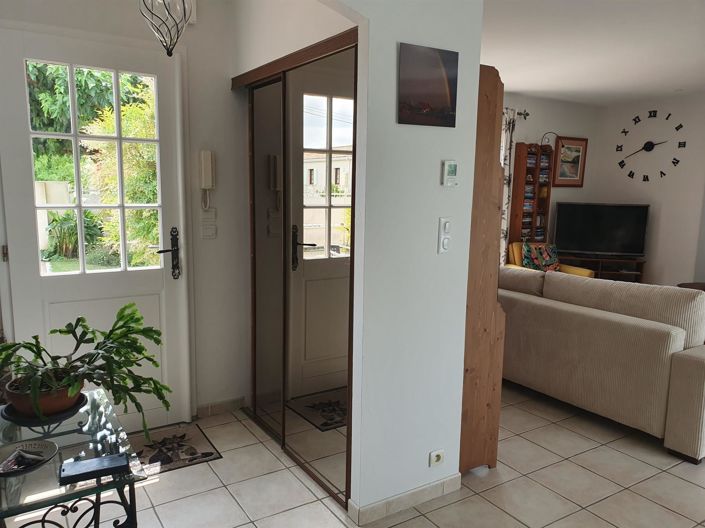 Image No.8-4 Bed House for sale